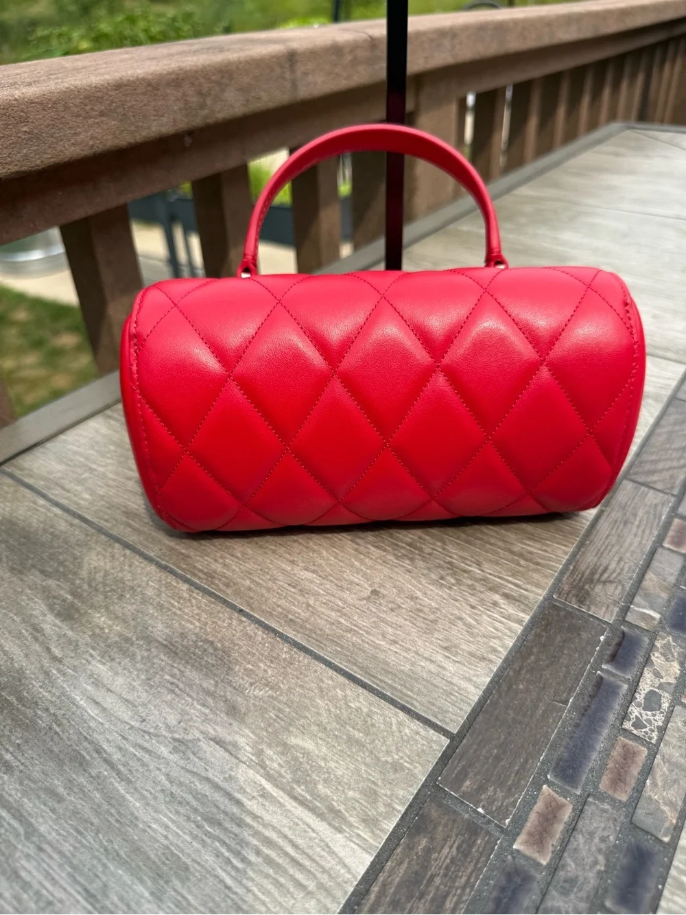 NWOT Kate Spade New York Heart Barrel Quilted Crossbody Bag Ruby Red Novelty